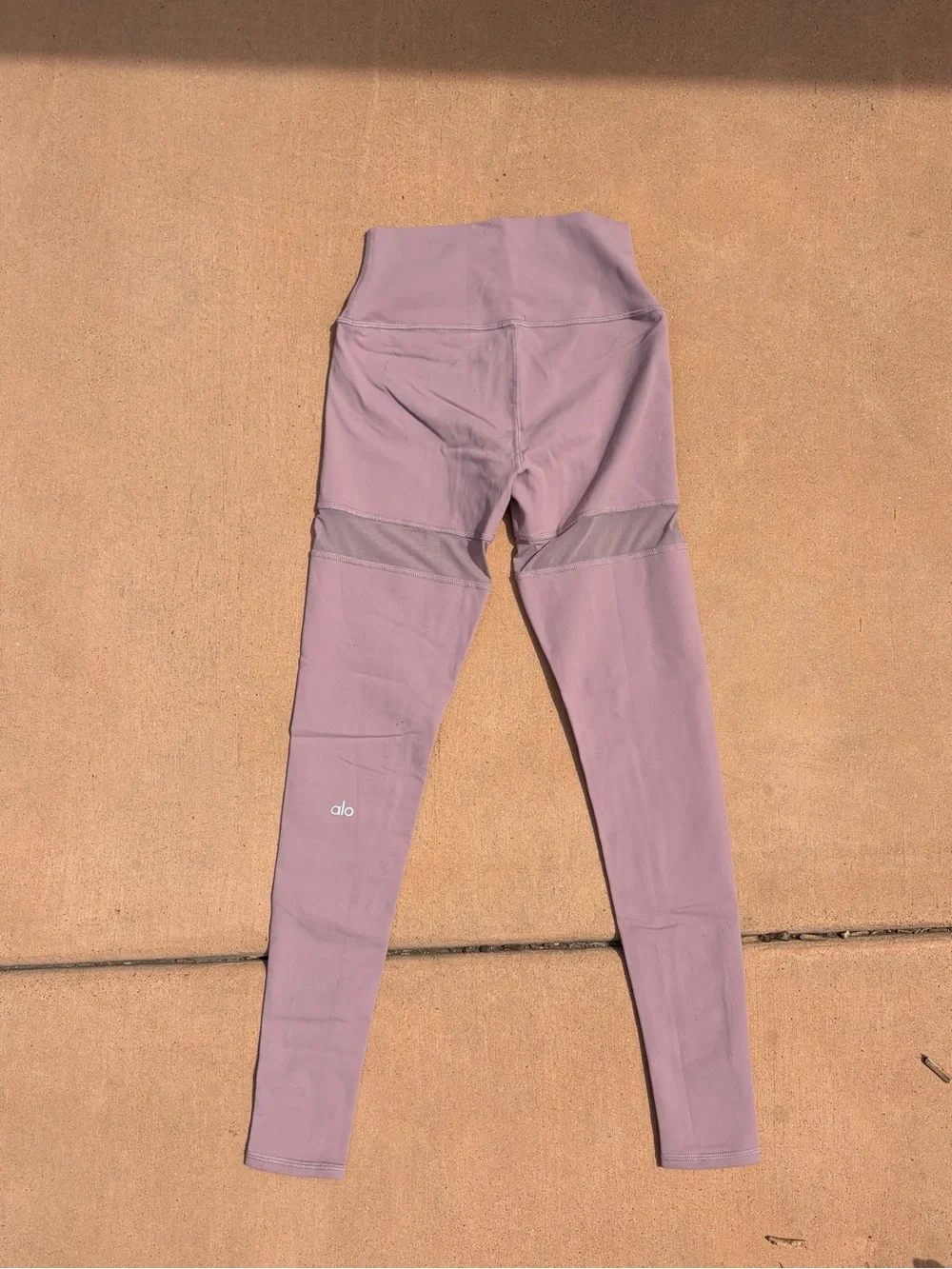 ALO Yoga Mauve High-Waisted Leggings with Mesh Detail